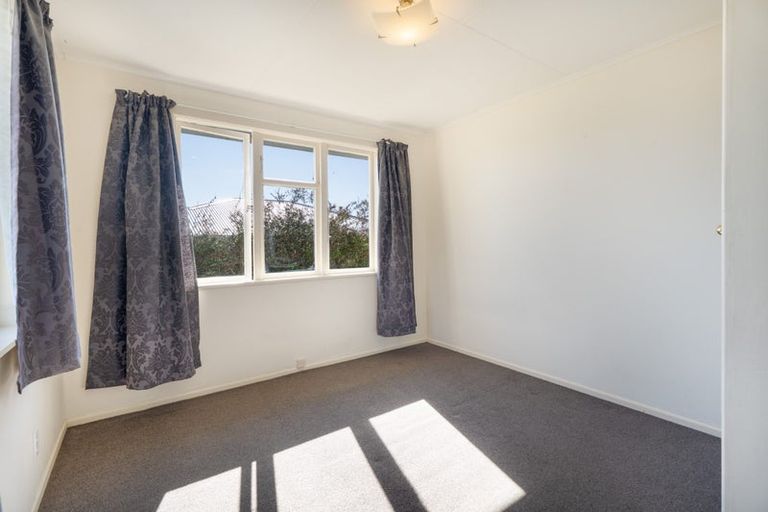 Photo of property in 101 Sievers Grove, Cannons Creek, Porirua, 5024