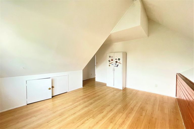 Photo of property in 2/17 Morrow Avenue, Bucklands Beach, Auckland, 2012