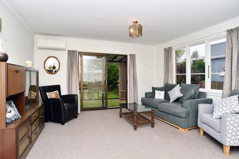 Photo of property in 1/11 Clouston Street, Saint Martins, Christchurch, 8022