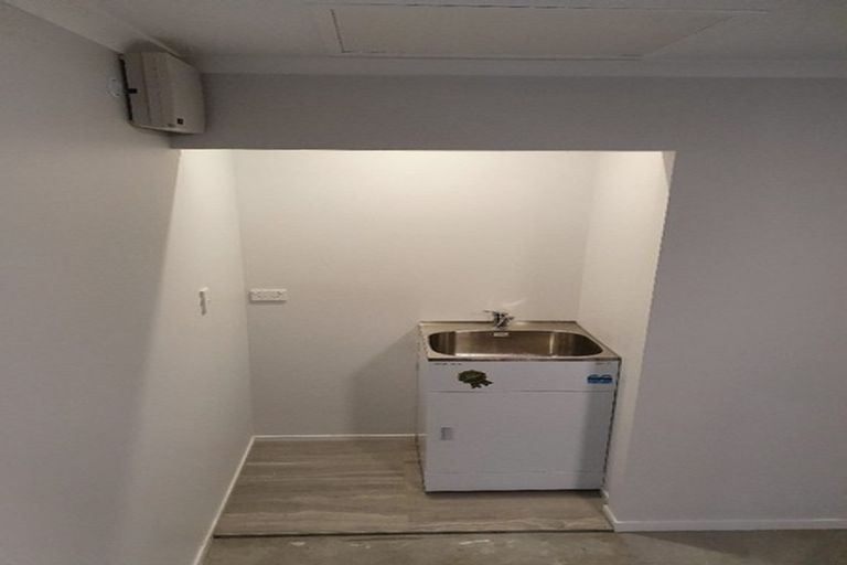 Photo of property in 61c Wellington Street, Pukekohe, 2120