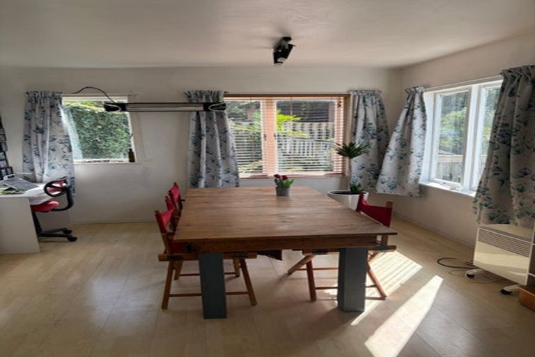 Photo of property in 120a Fairview Avenue, Fairview Heights, Auckland, 0632