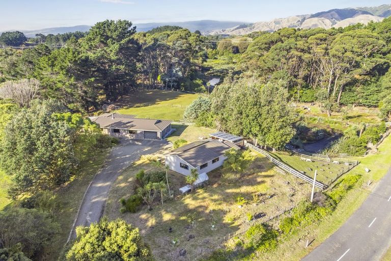 Photo of property in 168 Te Hapua Road, Te Horo, Otaki, 5581