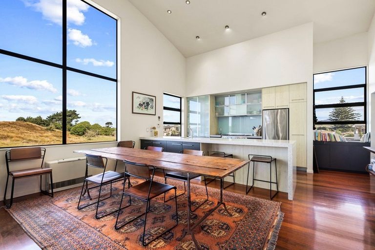 Photo of property in 273 Papamoa Beach Road, Papamoa Beach, Papamoa, 3118
