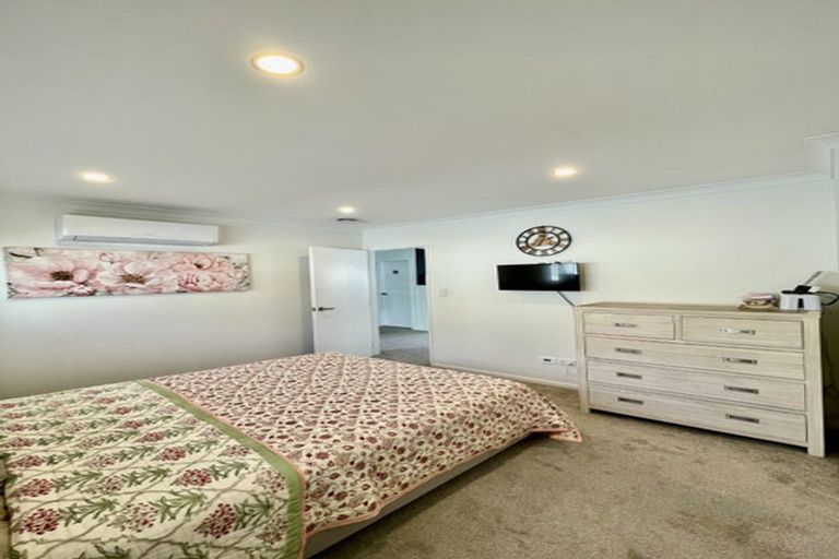 Photo of property in 19 Mason Street, New Lynn, Auckland, 0600