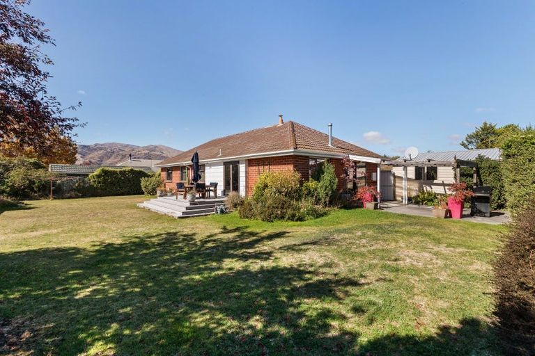 Photo of property in 21 Jollys Road, Cromwell, 9310