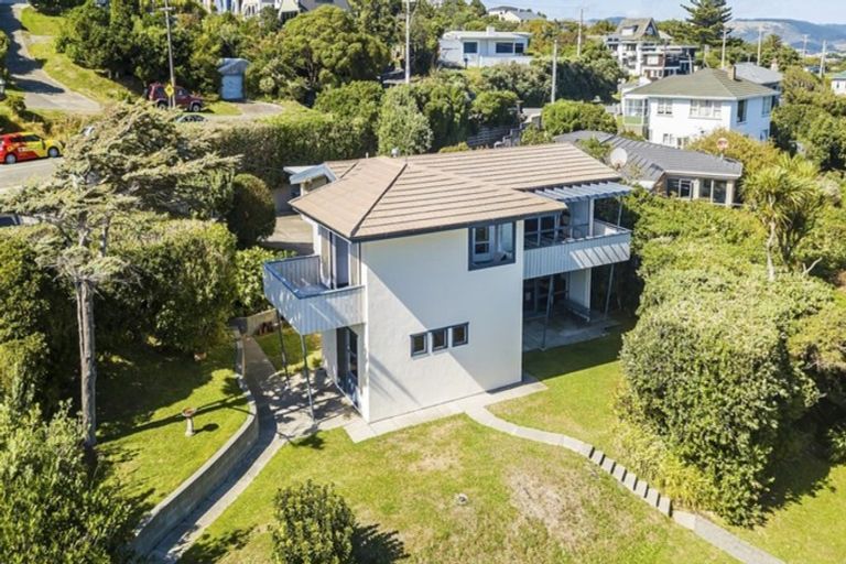 Photo of property in 19 Thornley Street, Titahi Bay, Porirua, 5022