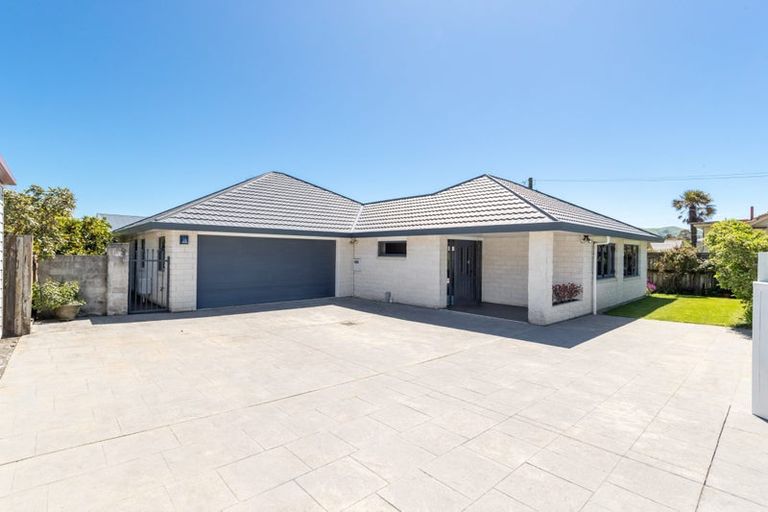Photo of property in 9a Collingwood Street, Waterloo, Lower Hutt, 5011