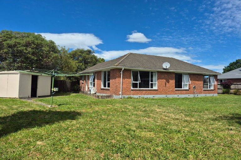Photo of property in 10 Heather Place, Mairehau, Christchurch, 8052