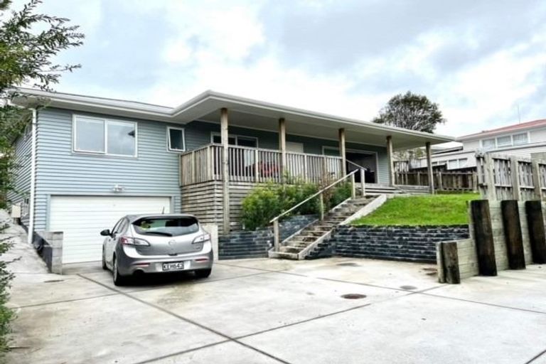 Photo of property in 62a Lauderdale Road, Birkdale, Auckland, 0626