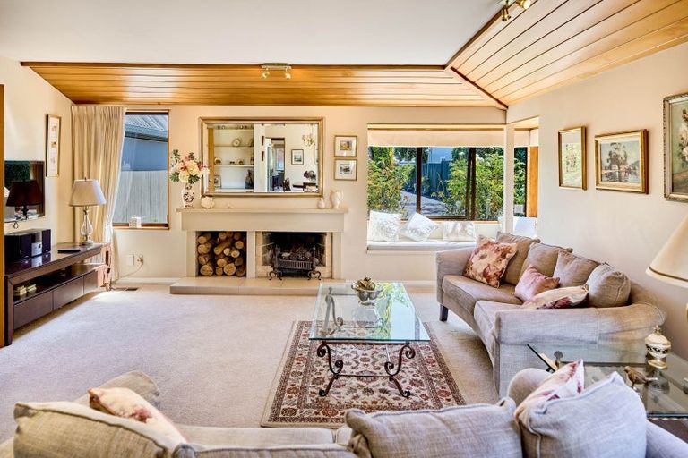 Photo of property in 70 Hautana Street, Woburn, Lower Hutt, 5010