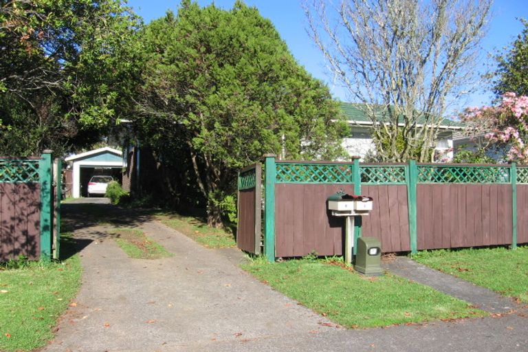 Photo of property in 1/8 Mickle Street, Te Atatu South, Auckland, 0610