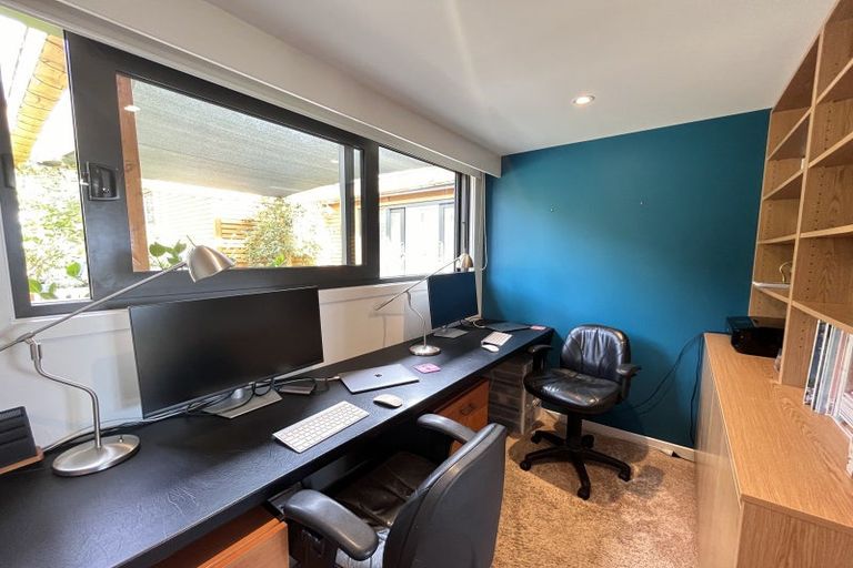 Photo of property in 32 Orford Drive, Jacks Point, Queenstown, 9371
