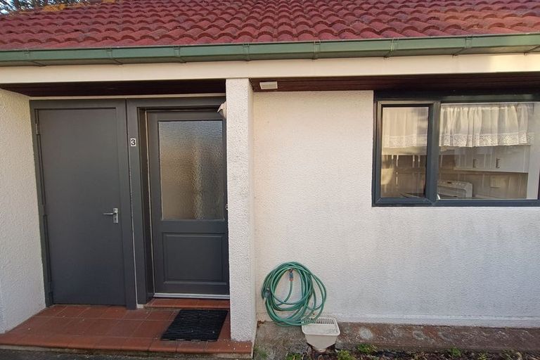 Photo of property in 3/990 High Street, Avalon, Lower Hutt, 5011