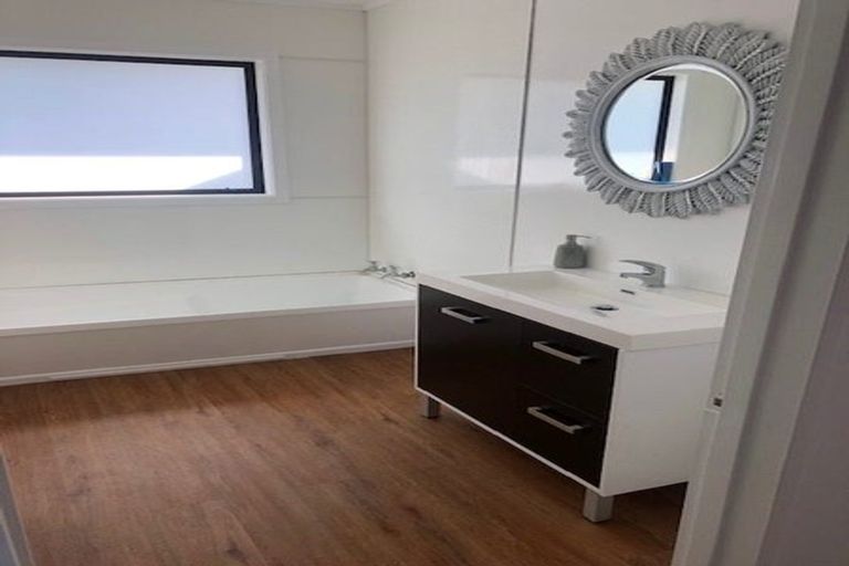 Photo of property in 117b Parakawai Road, Mahia, 4198