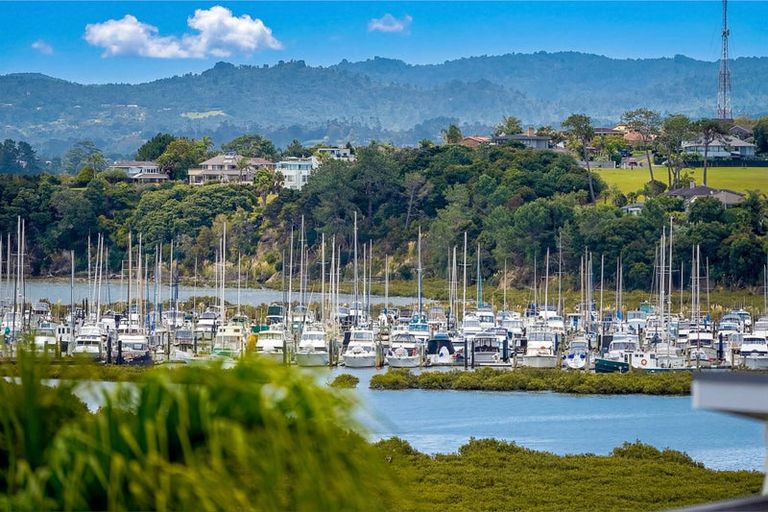 Photo of property in 20 Bannings Way, Hobsonville, Auckland, 0618