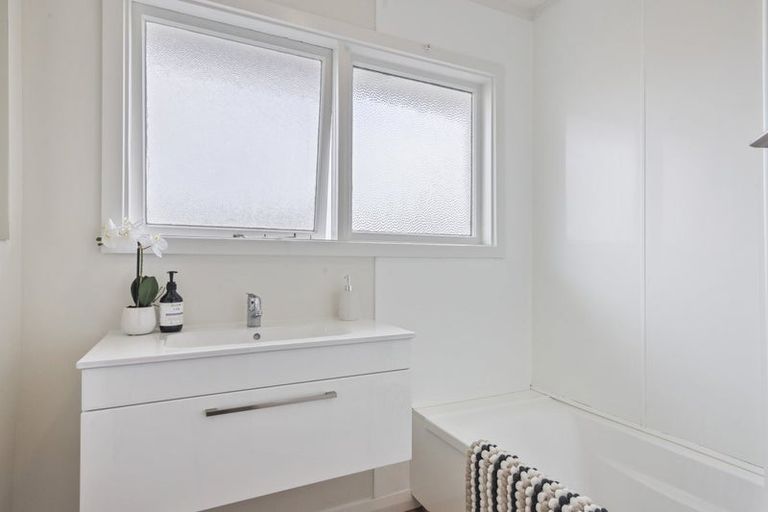 Photo of property in 107 Kippenberger Avenue, Rangiora, 7400