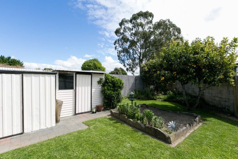 Photo of property in 33 Gilmour Place, Taradale, Napier, 4112