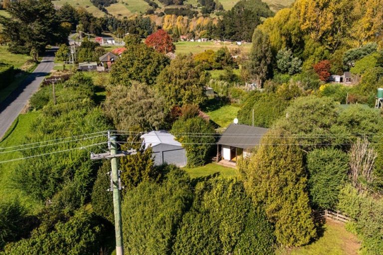 Photo of property in 124 Western Valley Road, Little River, 7591