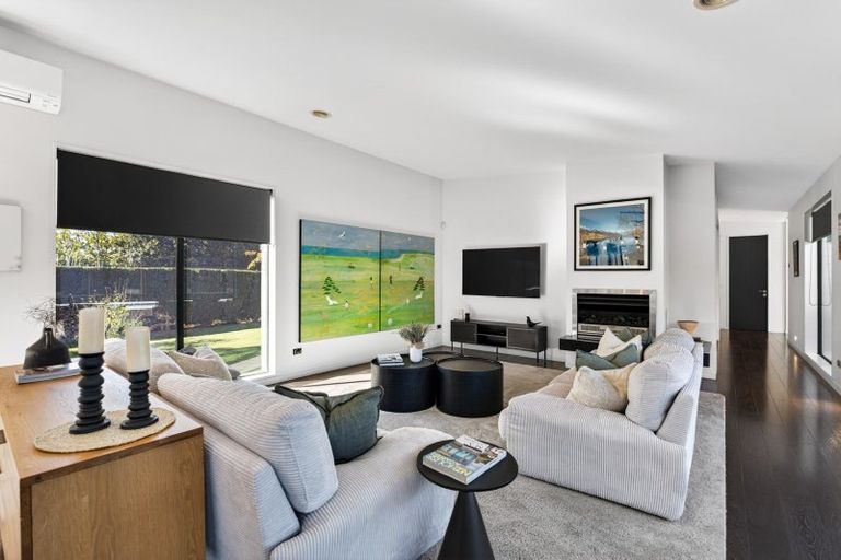 Photo of property in 27 Jervois Road, Jervoistown, Napier, 4112