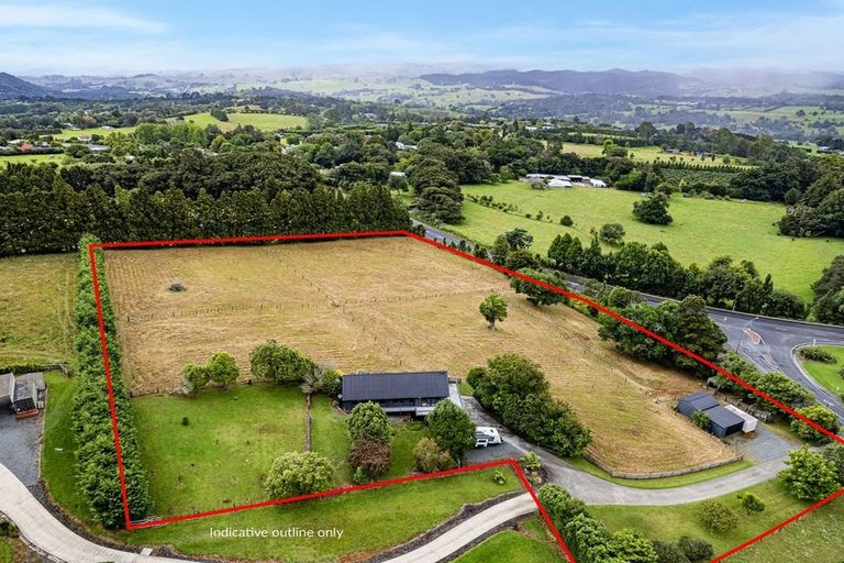 Photo of property in 4 Kara Road, Maungatapere, Whangarei, 0179