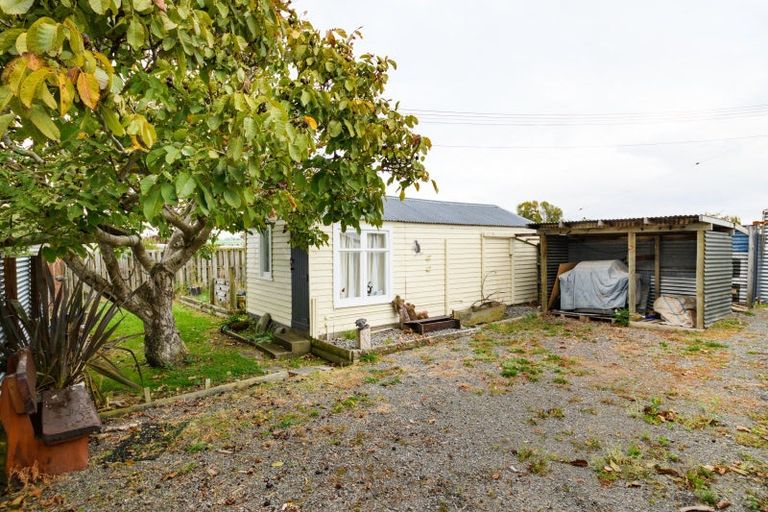 Photo of property in 25 Hunia Street, Marton, 4710