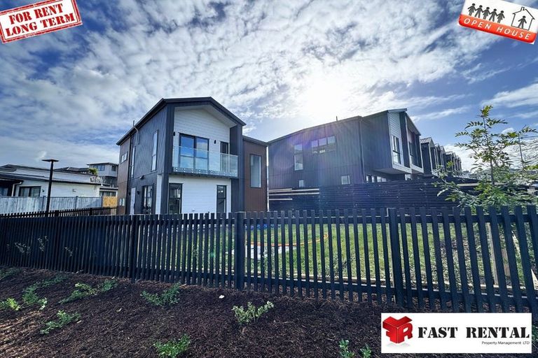 Photo of property in 1 Tawatawa Street, Long Bay, Auckland, 0630
