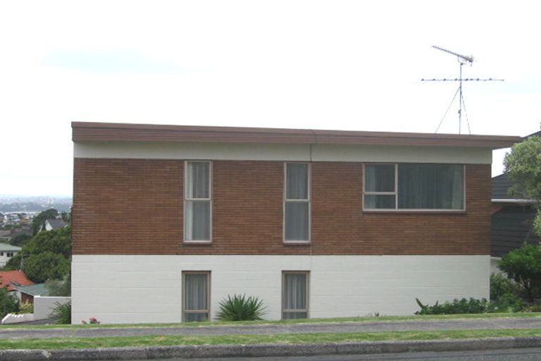Photo of property in 3/108 Ocean View Road, Northcote, Auckland, 0627