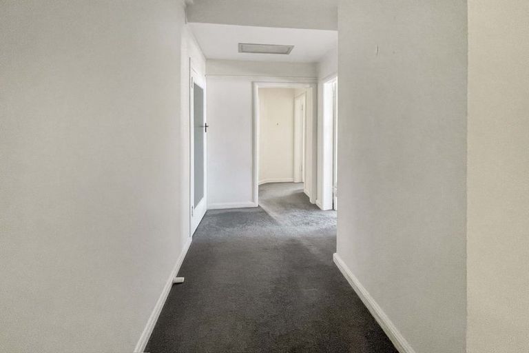 Photo of property in Olympus Flats, 280f1 Oriental Parade, Oriental Bay, Wellington, 6011