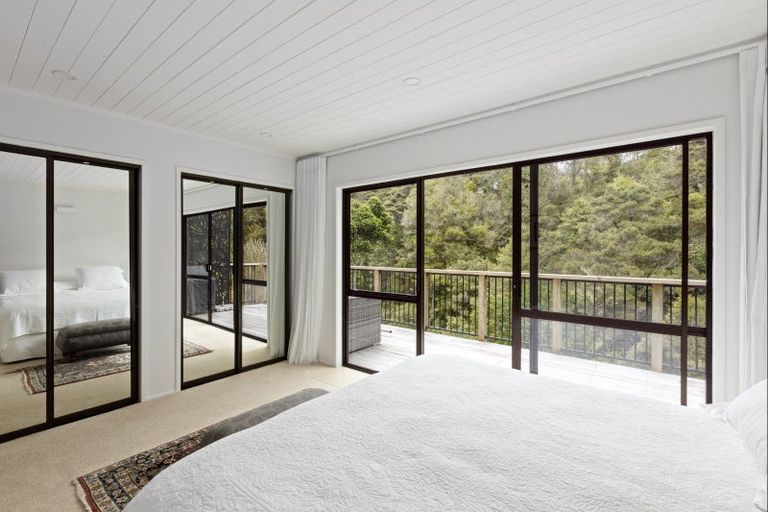 Photo of property in 33 Homewood Place, Chatswood, Auckland, 0626