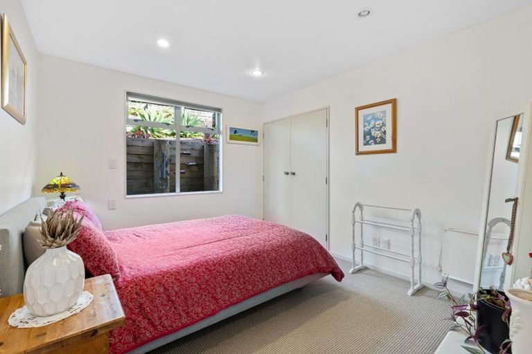 Photo of property in 84a Scott Road, Stanmore Bay, Whangaparaoa, 0932