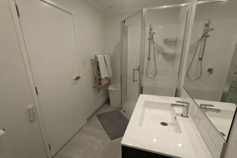 Photo of property in 26/1 Scott Road, Hobsonville, Auckland, 0616