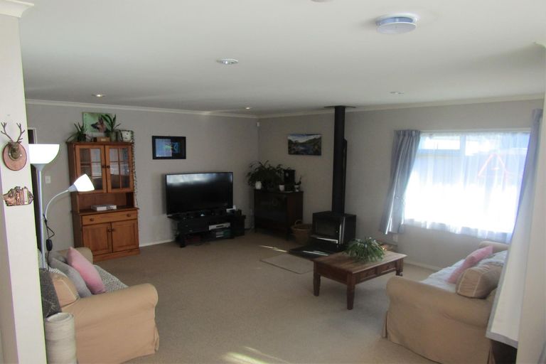 Photo of property in 19 Edgewater Grove, Whakatane, 3120