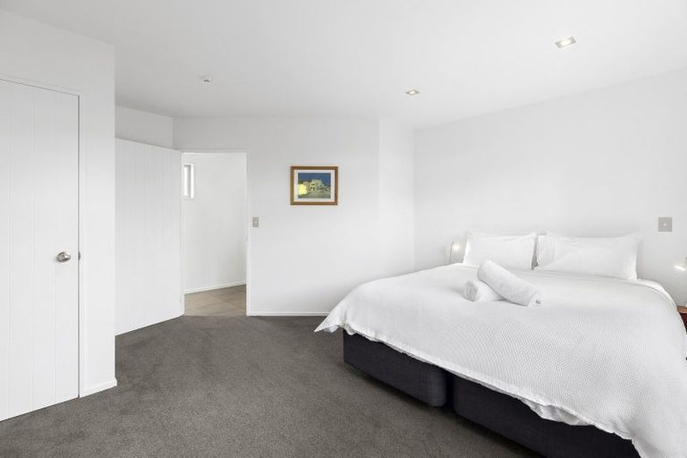 Photo of property in 15 Jessies Crescent, Wanaka, 9305