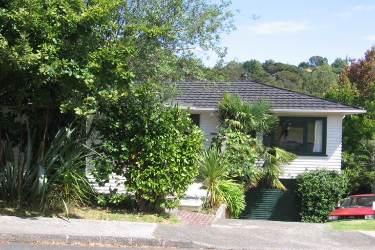 Photo of property in 8 Brussells Place, Birkenhead, Auckland, 0626
