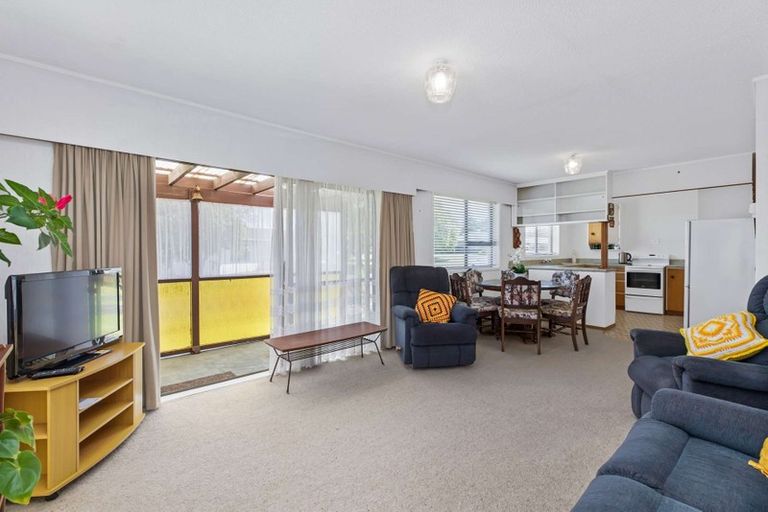 Photo of property in 10a Kowhai Street, Tuakau, 2121