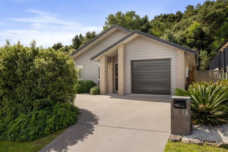 Photo of property in 158 Kennedy Road, Pyes Pa, Tauranga, 3112