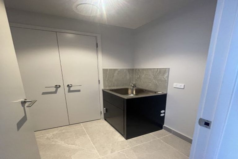 Photo of property in 11b Windlass Street, Long Bay, Auckland, 0630