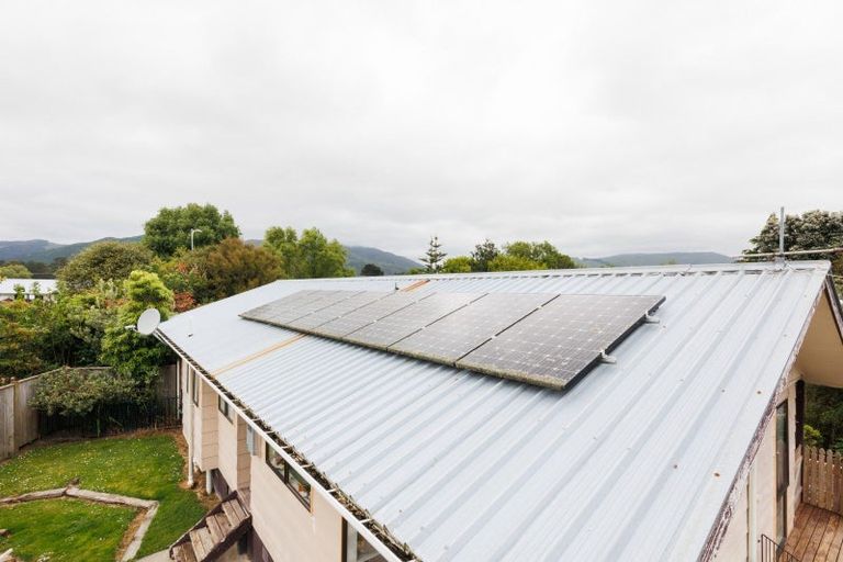 Photo of property in 35 Kowhai Street, Tokomaru, Palmerston North, 4474