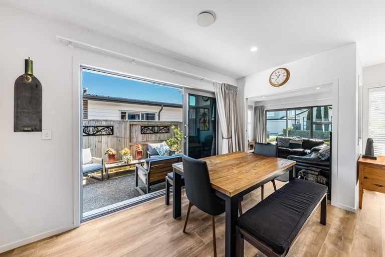 Photo of property in 15 Makete Crescent, Hobsonville, Auckland, 0618