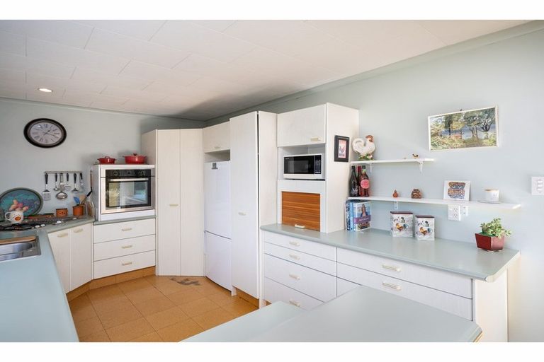 Photo of property in 154 Hendersons Road, Hoon Hay, Christchurch, 8025