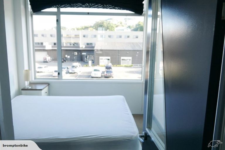 Photo of property in Qba Apartments, 2n/51 Webb Street, Mount Cook, Wellington, 6011