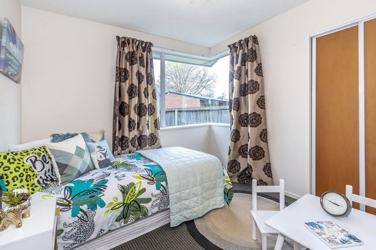 Photo of property in 2/153b Strickland Street, Spreydon, Christchurch, 8024