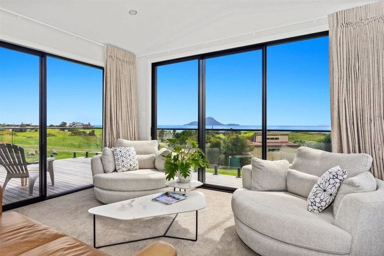 Photo of property in 16 Piripai Rise, Coastlands, Whakatane, 3120