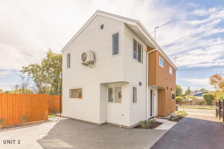 Photo of property in 137 Geraldine Street, Edgeware, Christchurch, 8013