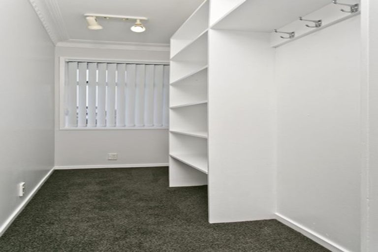 Photo of property in 1/223 Eskdale Road, Birkenhead, Auckland, 0626