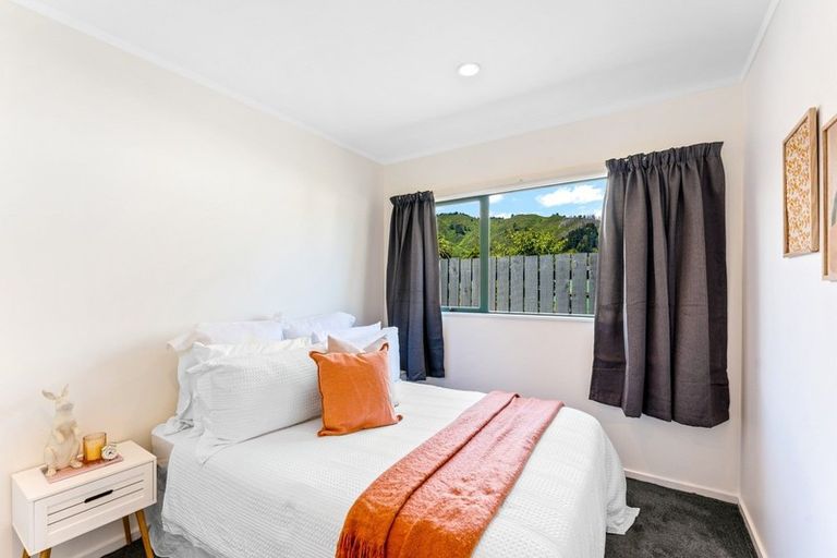Photo of property in 3 Dover Road, Wainuiomata, Lower Hutt, 5014