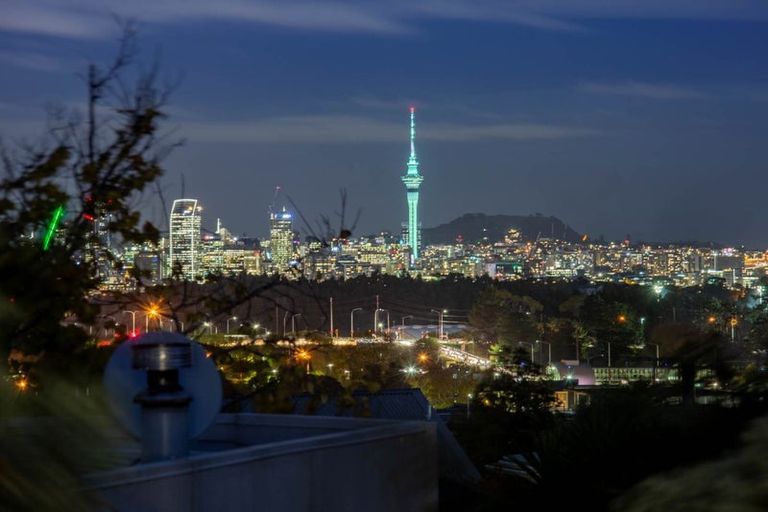 Photo of property in 40d Belmont Terrace, Milford, Auckland, 0620