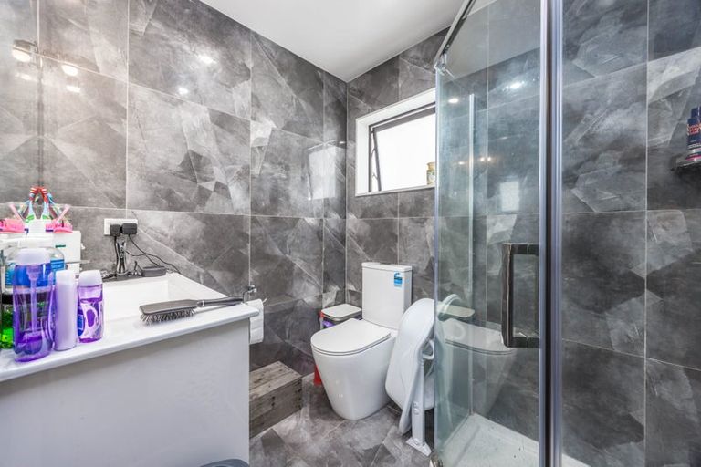 Photo of property in 33a Clendon Avenue, Papatoetoe, Auckland, 2025