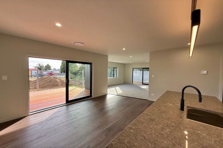 Photo of property in 114a Bartholomew Road, Levin, 5510