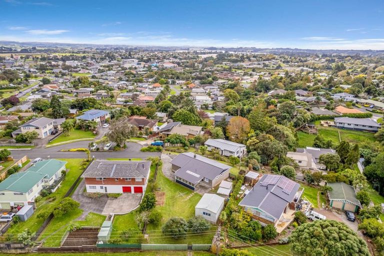 Photo of property in 10 Kaiwaka Road, Waiuku, 2123